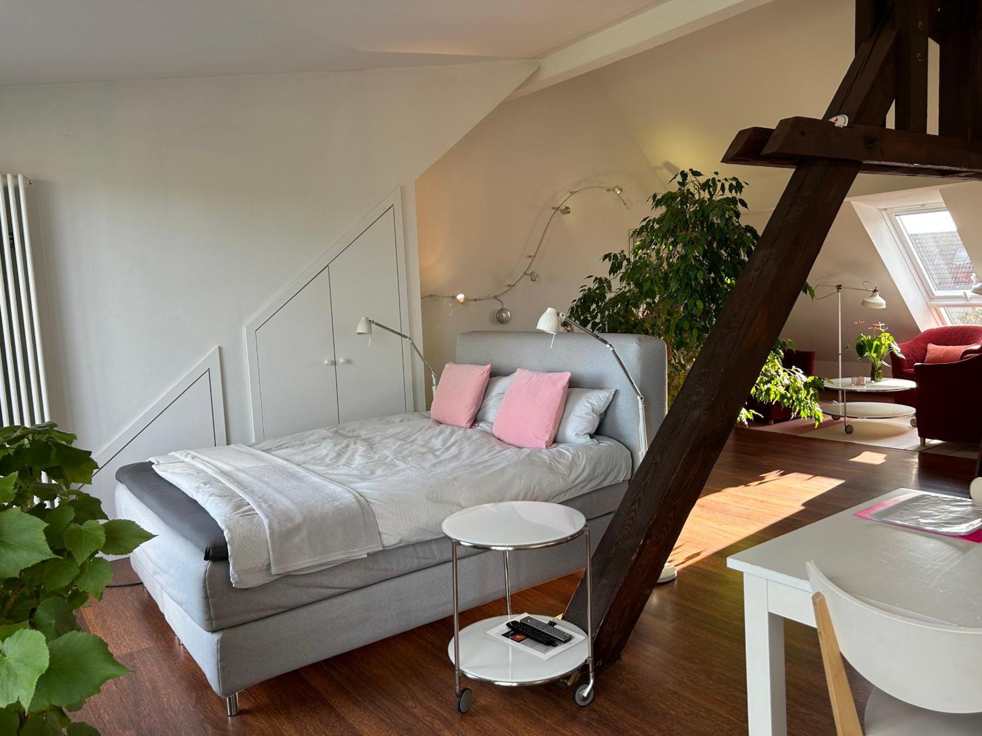 Dachstudio Im Geteviertel - Citynah Bremen Bagian luar foto